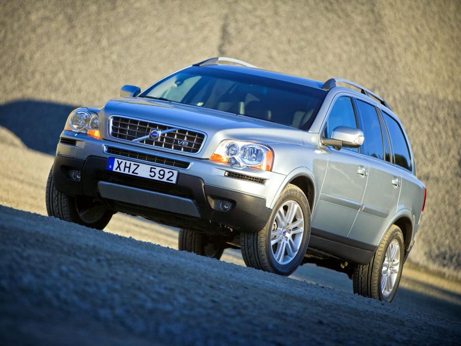  Volvo XC90 V8 2008 года  (фото 8 из 18)